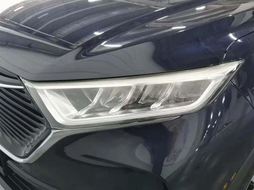 Changan Oshan X7 长安欧尚X7 2020款 1.5 T 人脸识别全自动泊车太空逍遥版
