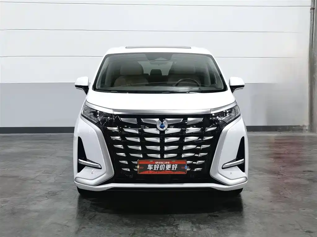 Denza D9 DM-i 970 4 WD Honored