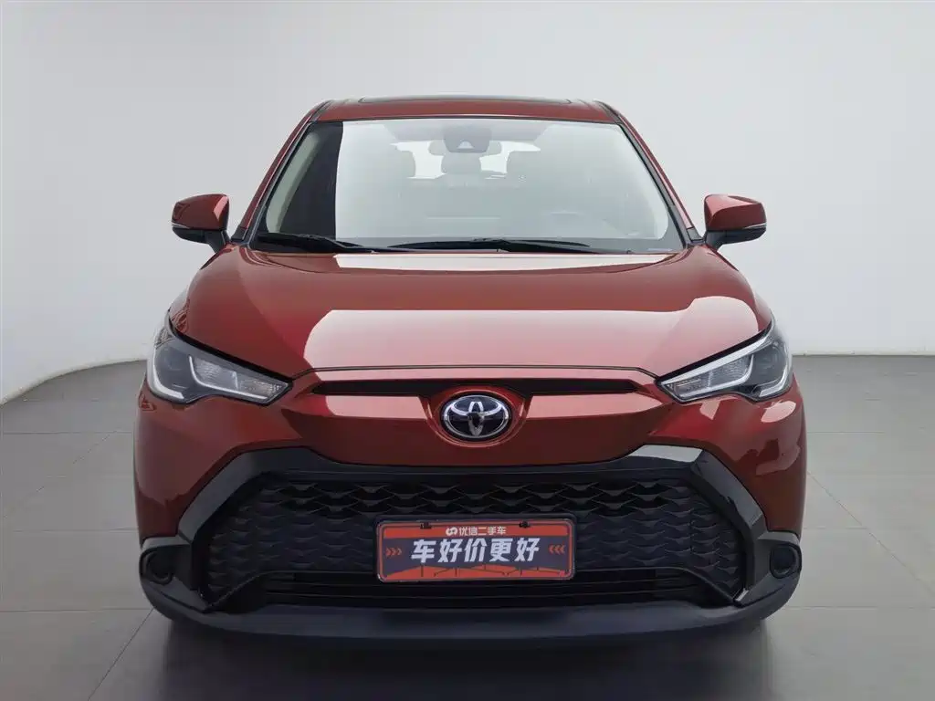 Frontlander 2.0 L CVT Leading