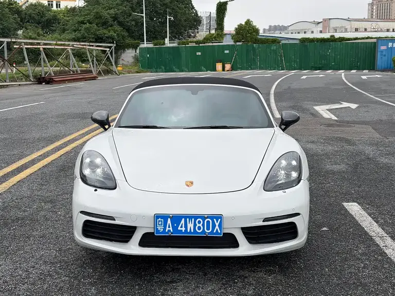 Porsche 718 Boxster T 2.0 T