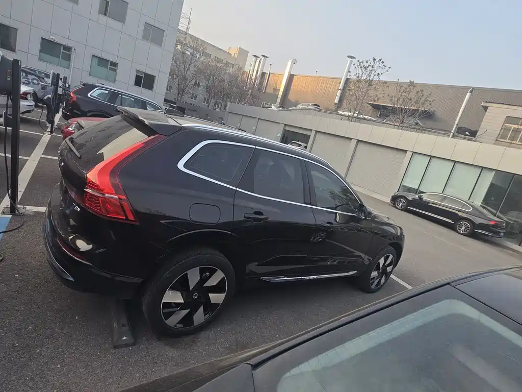 Volvo XC60 PHEV PHEV Hybrid Long Range 4 WD Smart Grace Luxury