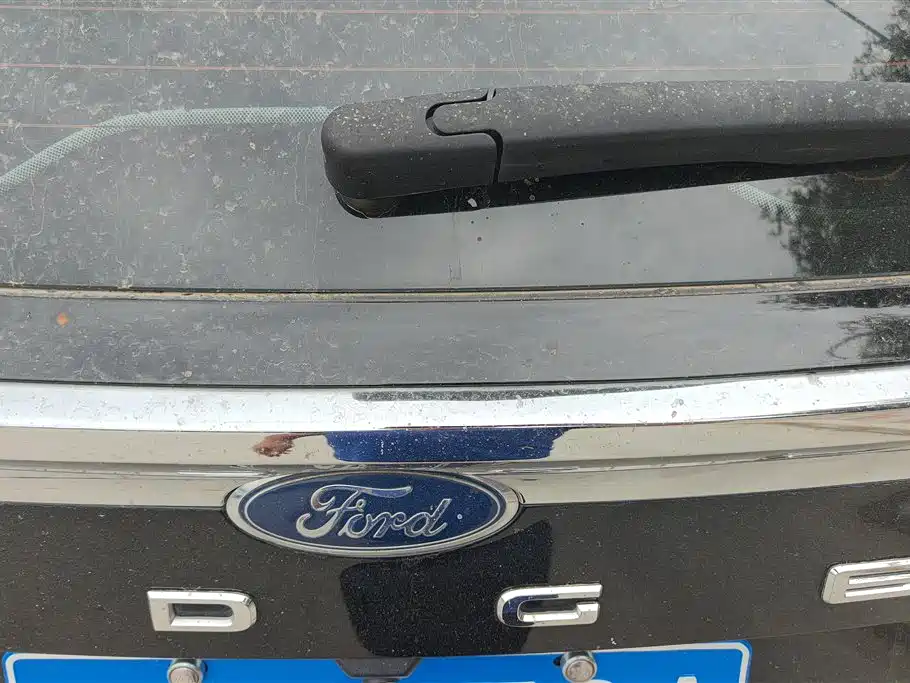 Edge PLUS EcoBoost 245 2 WD Platinum Sharp 5-seat