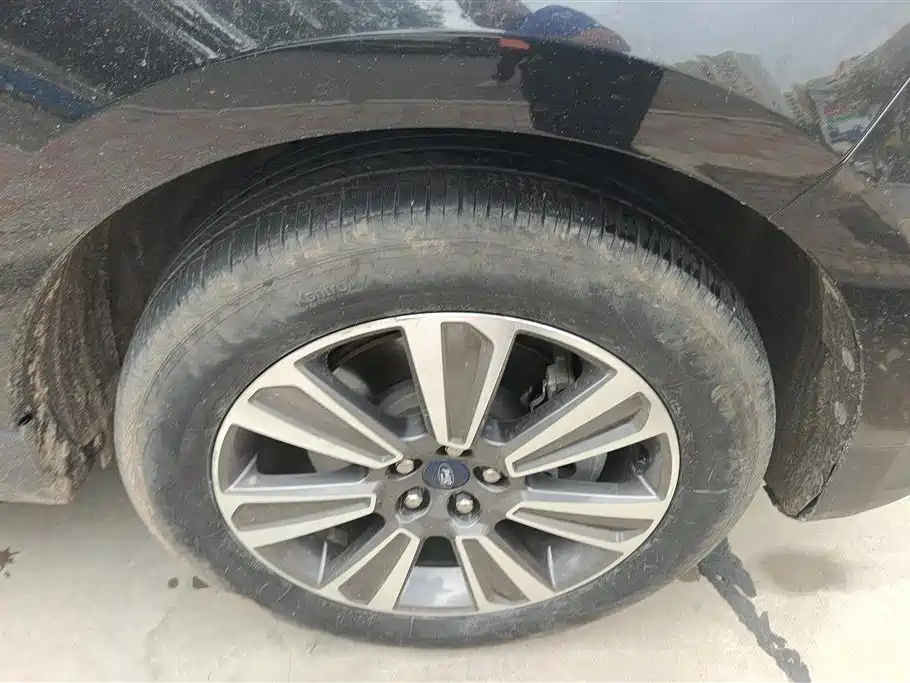 Edge PLUS EcoBoost 245 2 WD Platinum Sharp 5-seat