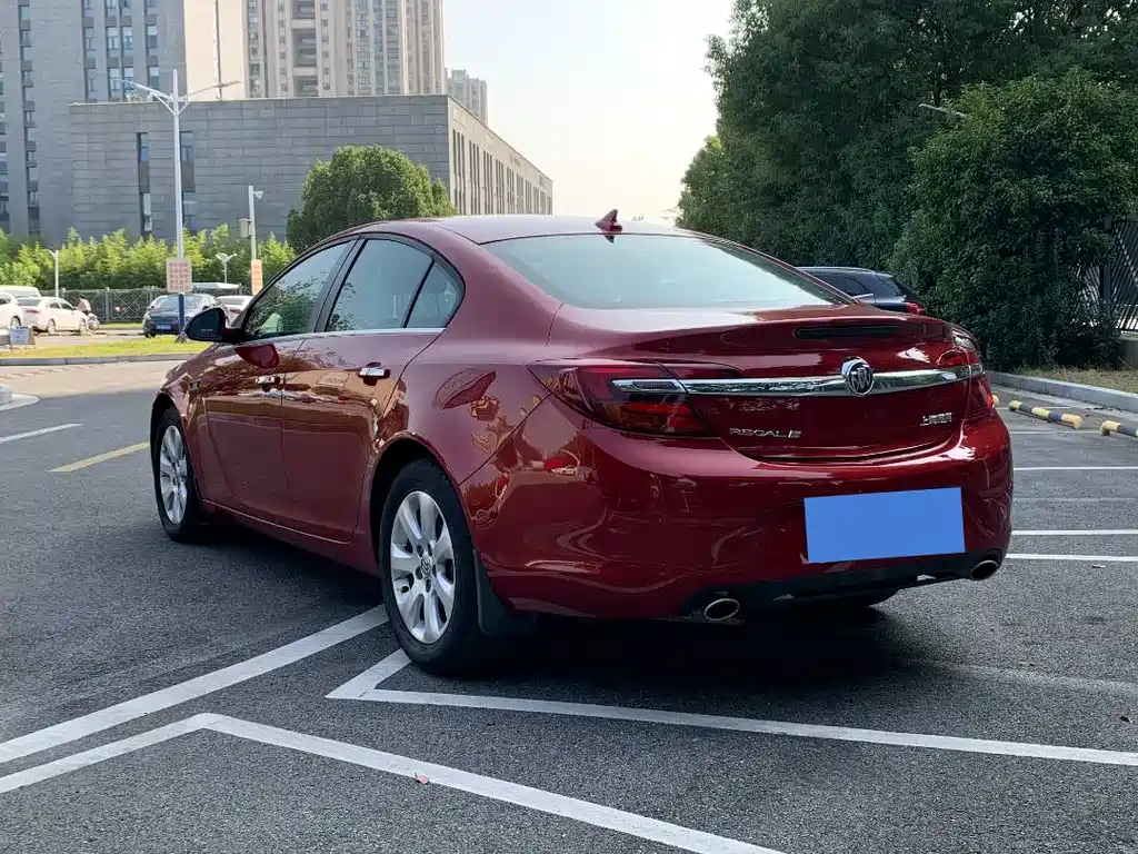 Regal 1.6 T Elite Tech