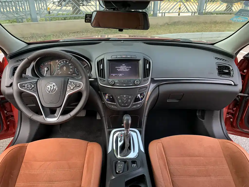 Regal 1.6 T Elite Tech