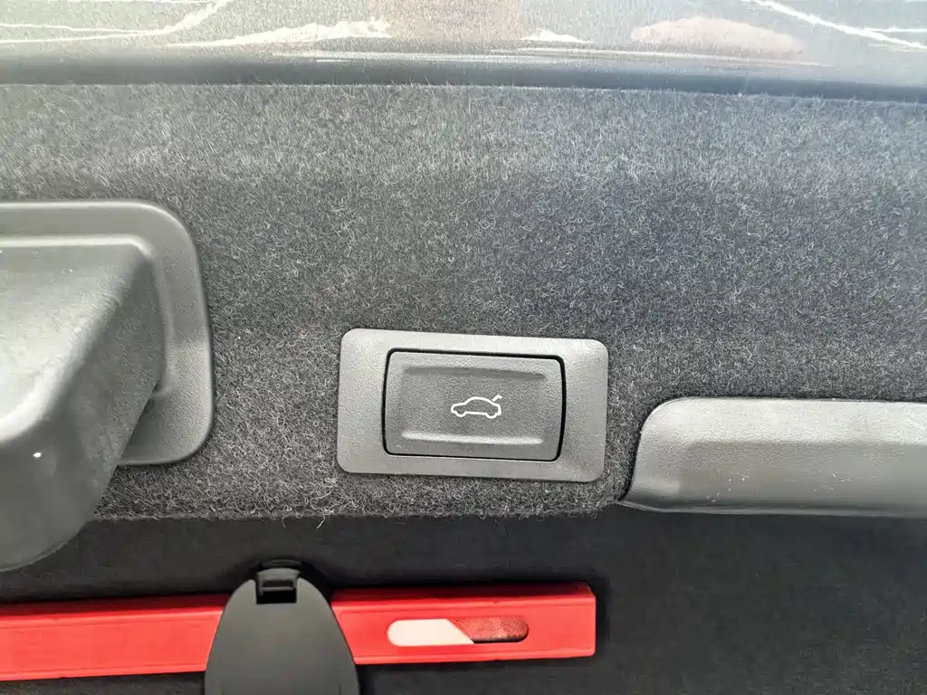 Audi A4 L 40 TFSI Luxury Dynamic