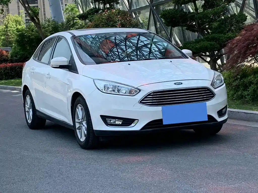 Focus Sedan 1.6 L Auto Style Smart Travel