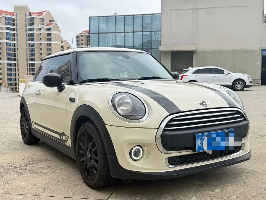 MINI 1.5 T ONE