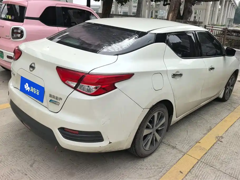 Lannia 1.6 L CVT Cool