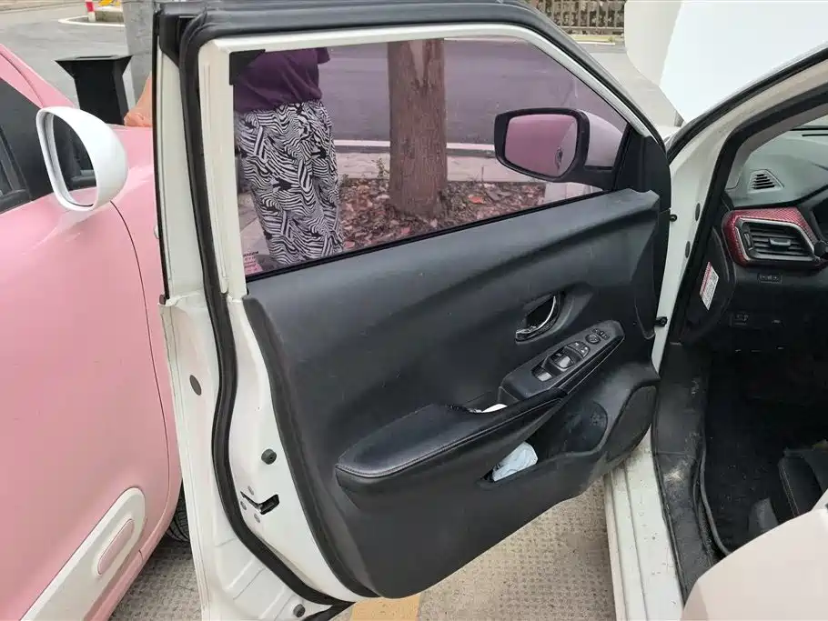 Lannia 1.6 L CVT Cool