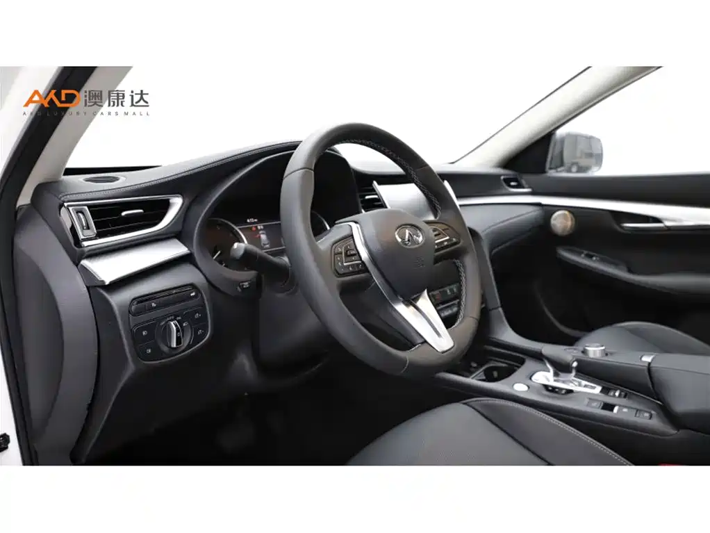 Infiniti QX50 英菲尼迪QX502018款 2.0 T 四驱菁英版