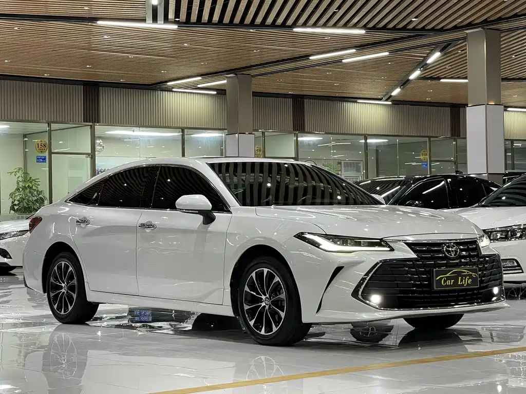 Avalon 2.0 L Luxury