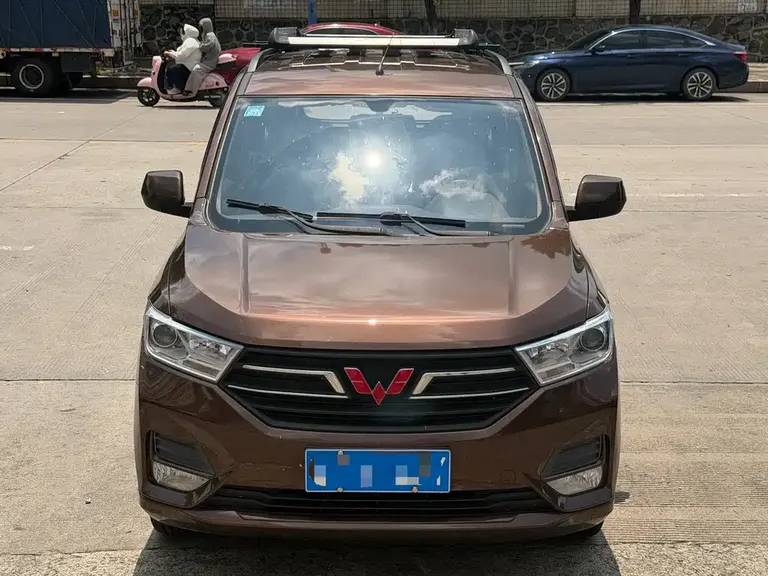 Wuling Hongguang Facelift 1.5 L S Standard Electric Assist LAR