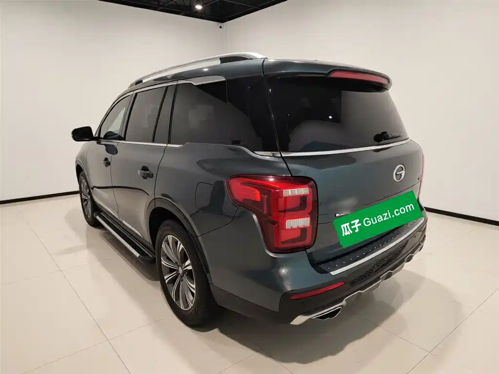 GAC Trumpchi GS8 390 T 2 WD Luxury Connected (7-seat)