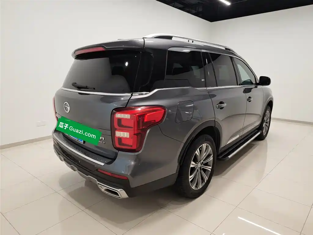 GAC Trumpchi GS8 390 T 2 WD Luxury Connected (7-seat)