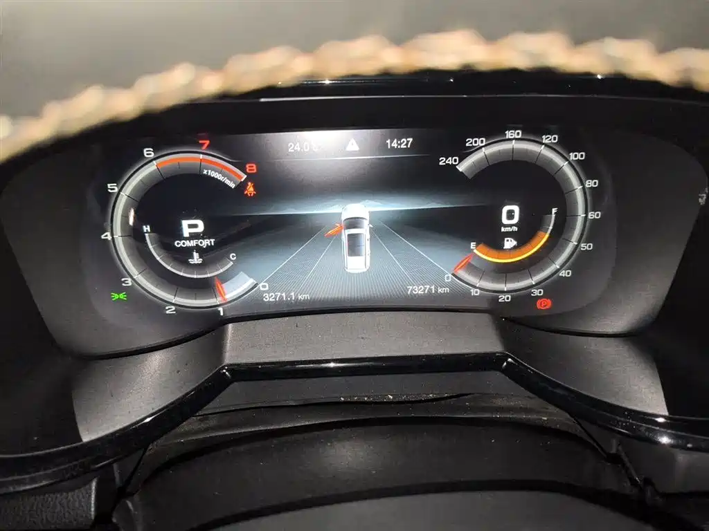 GAC Trumpchi GS8 390 T 2 WD Luxury Connected (7-seat)