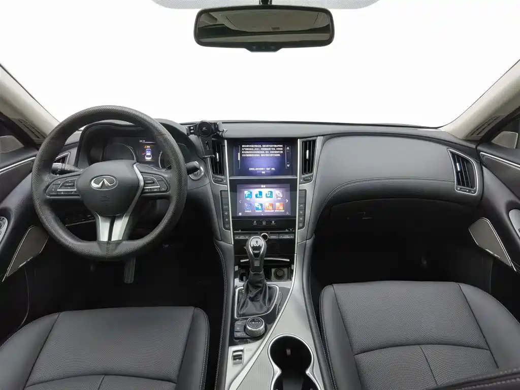 Infiniti Q50 L 英菲尼迪Q50 L 2021款 2.0 T 进享版