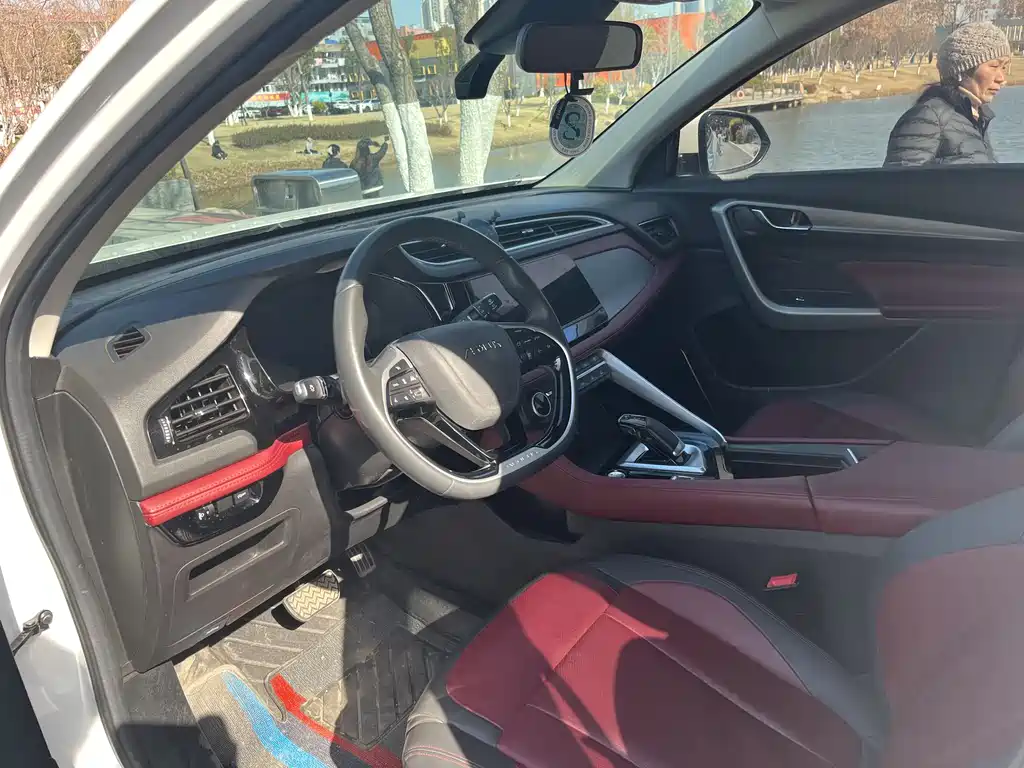 Dongfeng Fengshen AX7 PRO 1.6 T Auto Smart Drive