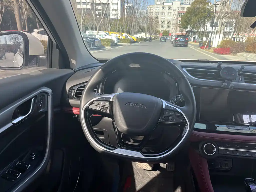 Dongfeng Fengshen AX7 PRO 1.6 T Auto Smart Drive
