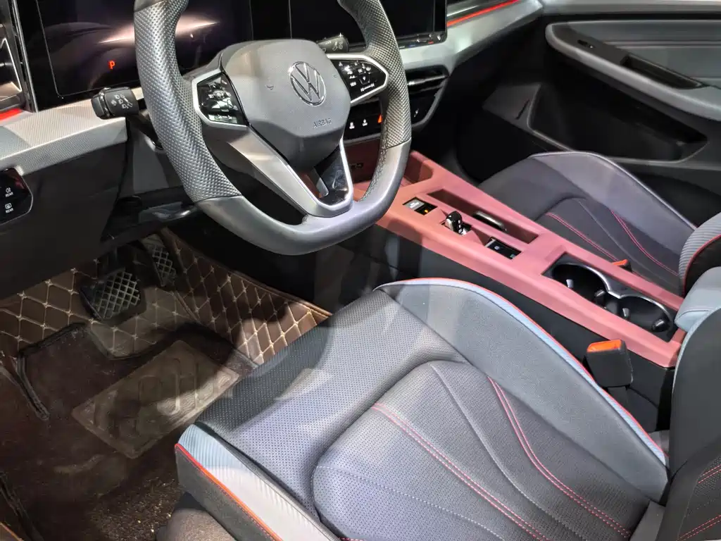 Lamando Lamando L 280 TSI DSG Spicy Cool
