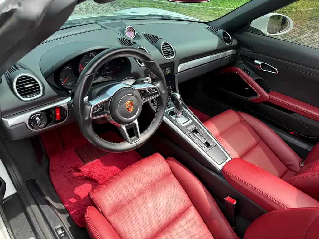 Porsche 718 Boxster 2.0 T