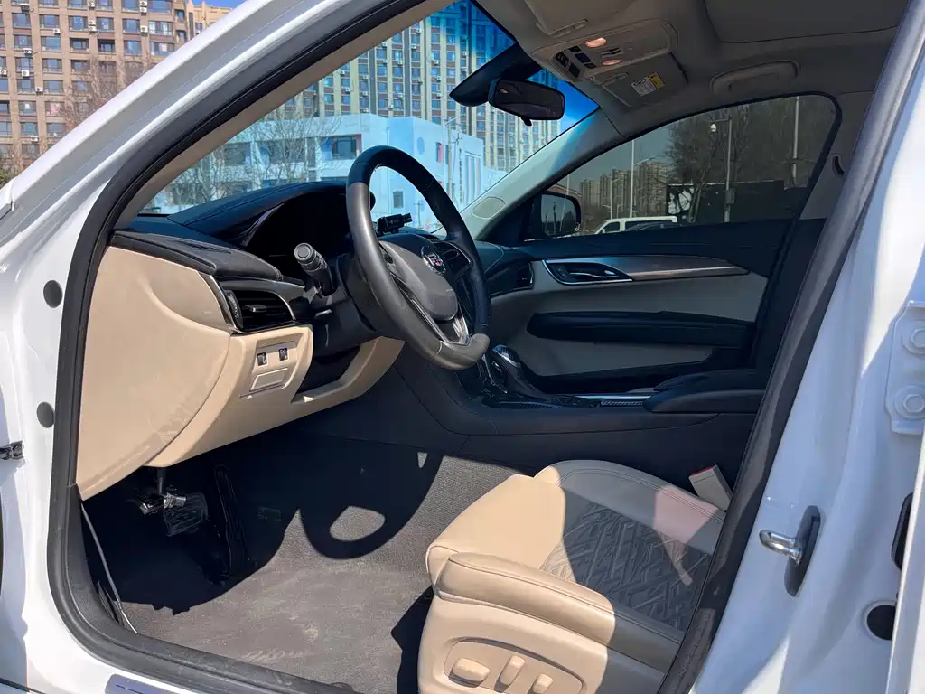 Cadillac ATS-L 28 T Fashion