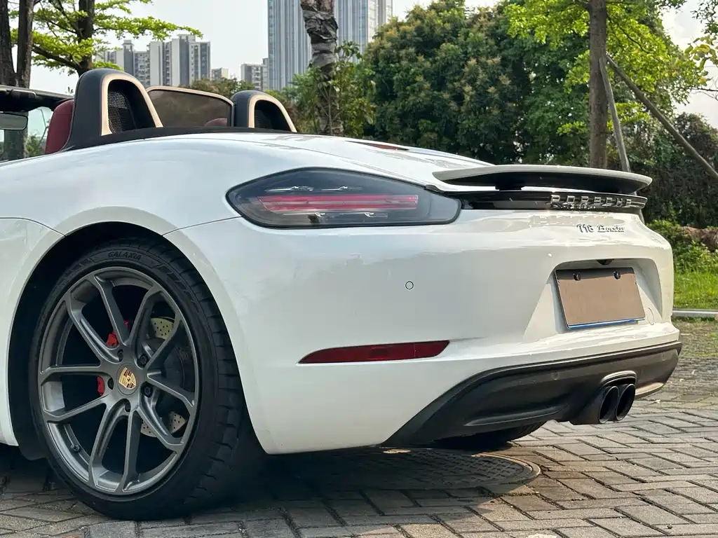 Porsche 718 Boxster 2.0 T