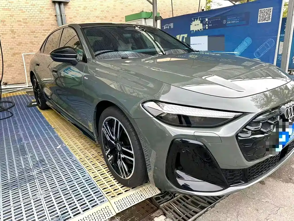 Audi A5 L 2.0 T Sport Plus