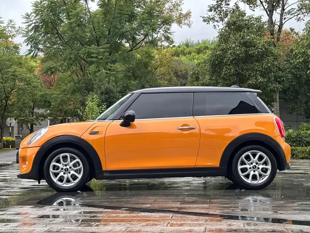 MINI 1.5 T COOPER Fun