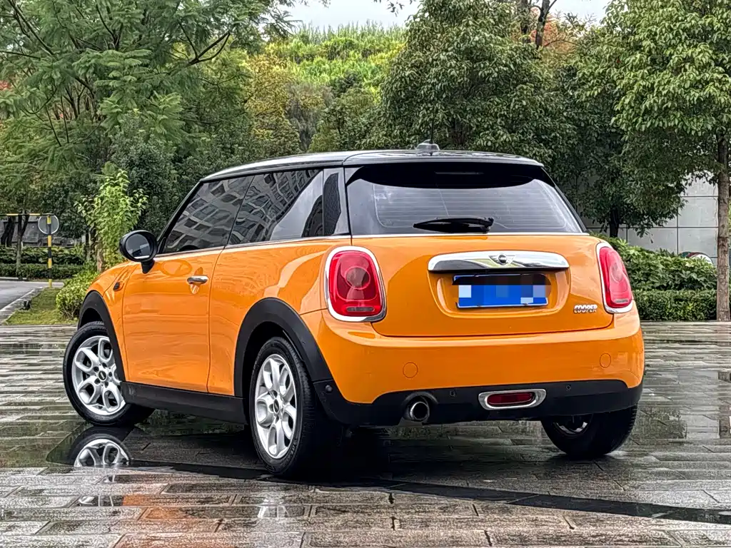 MINI 1.5 T COOPER Fun