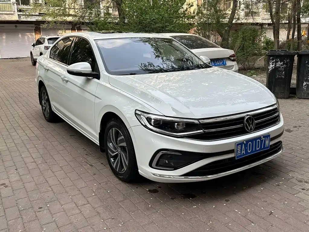 Bora 200 TSI DSG Smart Travel
