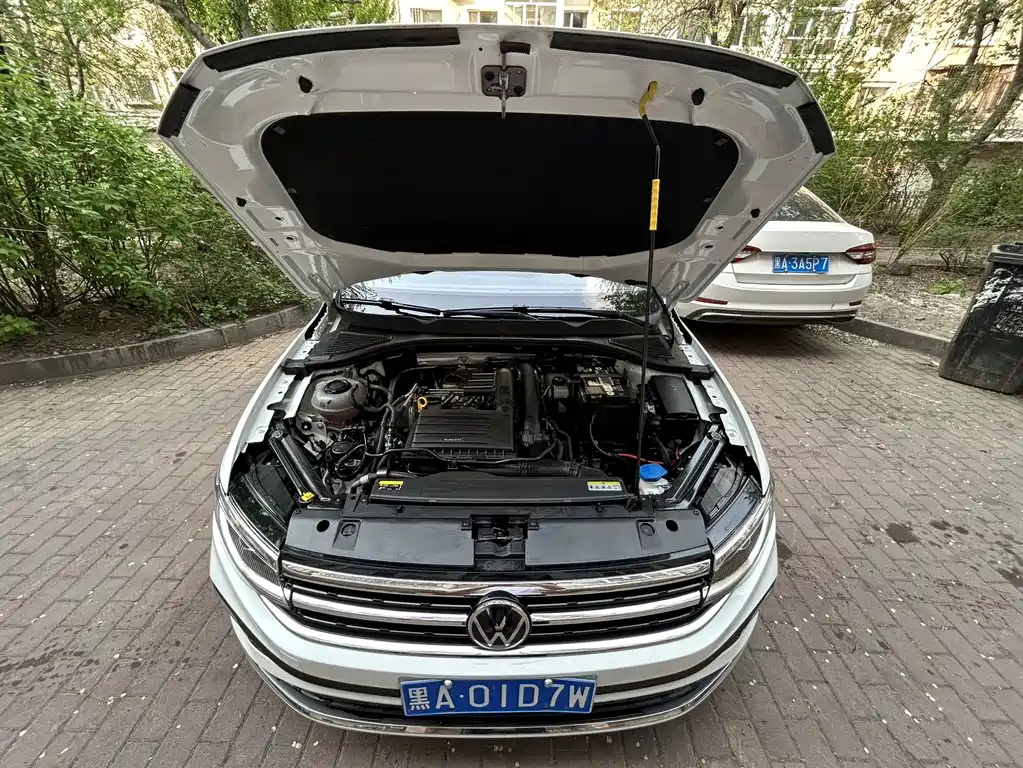 Bora 200 TSI DSG Smart Travel