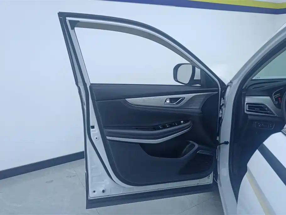Changan CS75 280 T DCT Luxury CN-VI