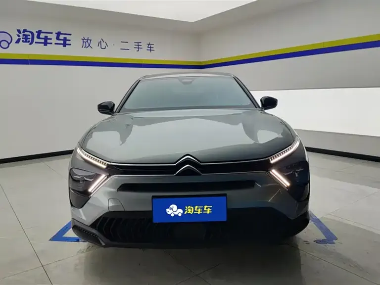 Citroën C5 X 1.6 T Overseas
