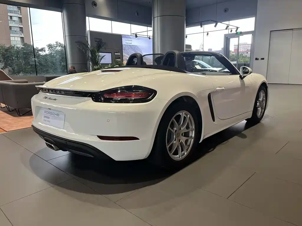 Porsche 718 Boxster 2.0 T