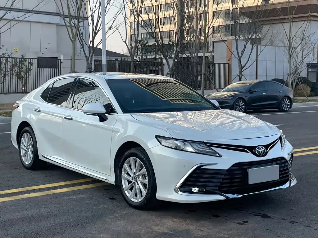 Camry 2.0 G Luxury