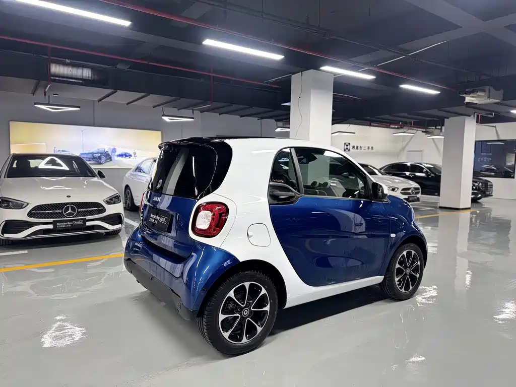 smart fortwo 1.0 L 52 kW Hardtop Passion