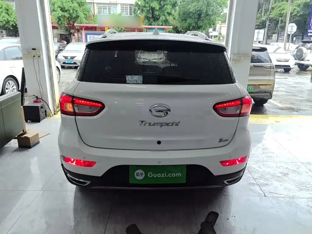 GAC Trumpchi GS4 200 T G-DCT Elite