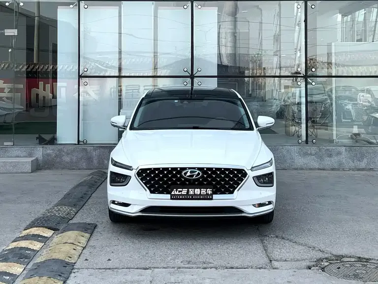 Hyundai Mistra 270 TGDi DCT TOP Flagship