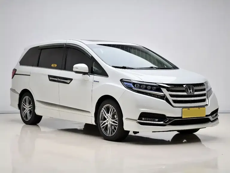 Honda Elysion 2.0 L Hybrid Luxury