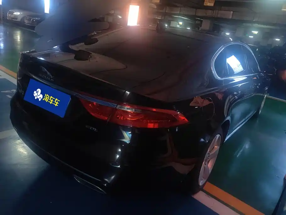 Jaguar XFL XFL 2.0 T P200 2 WD Elite