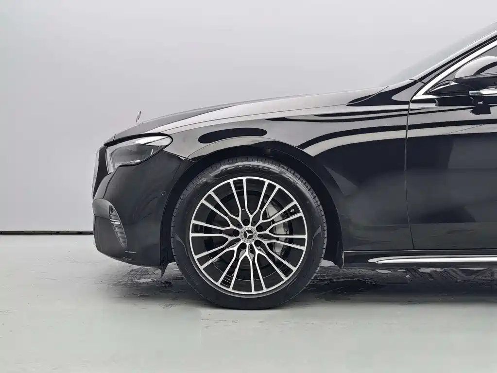 Mercedes-Benz E-Class Facelift E 300 L Luxury