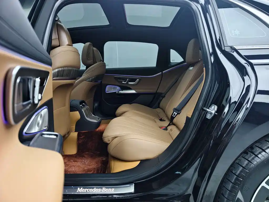 Mercedes-Benz E-Class Facelift E 300 L Luxury