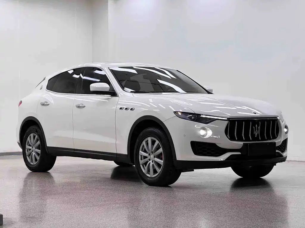 Levante 3.0 T Classic