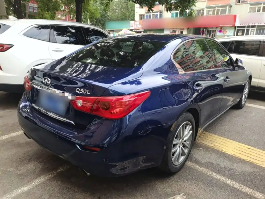 Infiniti Q50 L 2.0 T Joy
