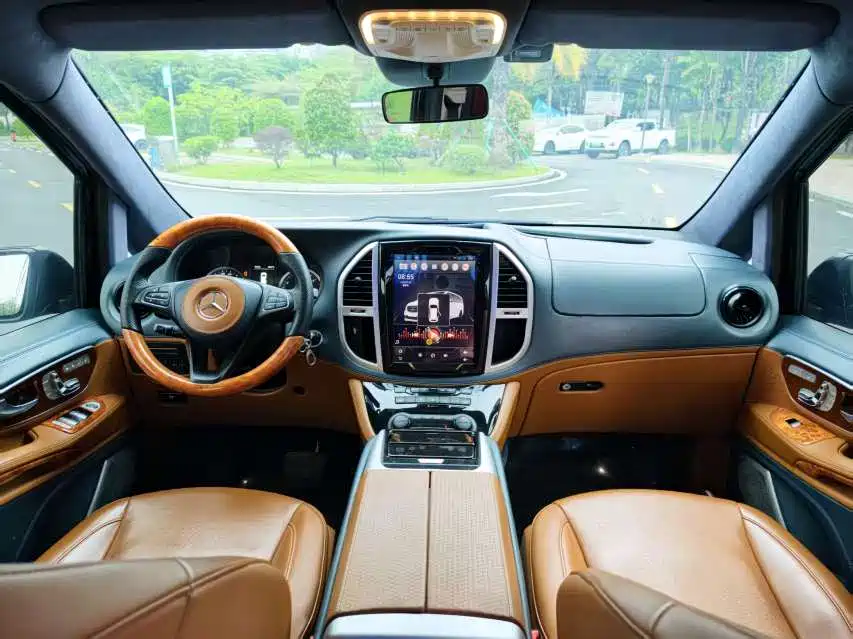 Vito 2.0 T Business 7-seat