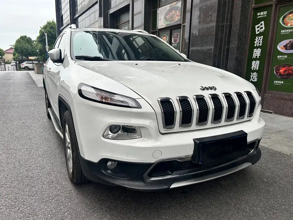 Cherokee 2.4 L Leading Intelligent