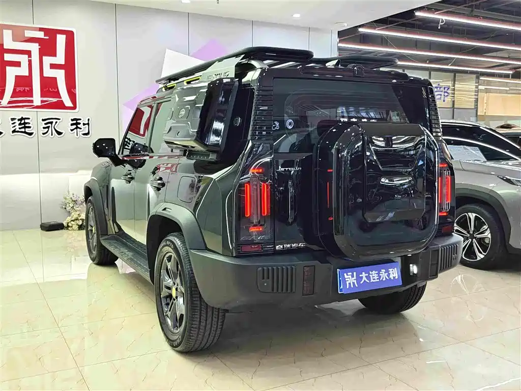 Jetour Traveller 2.0 T 4 WD Cross
