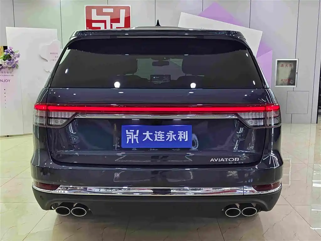 Aviator 3.0 T V6 4 WD Premium
