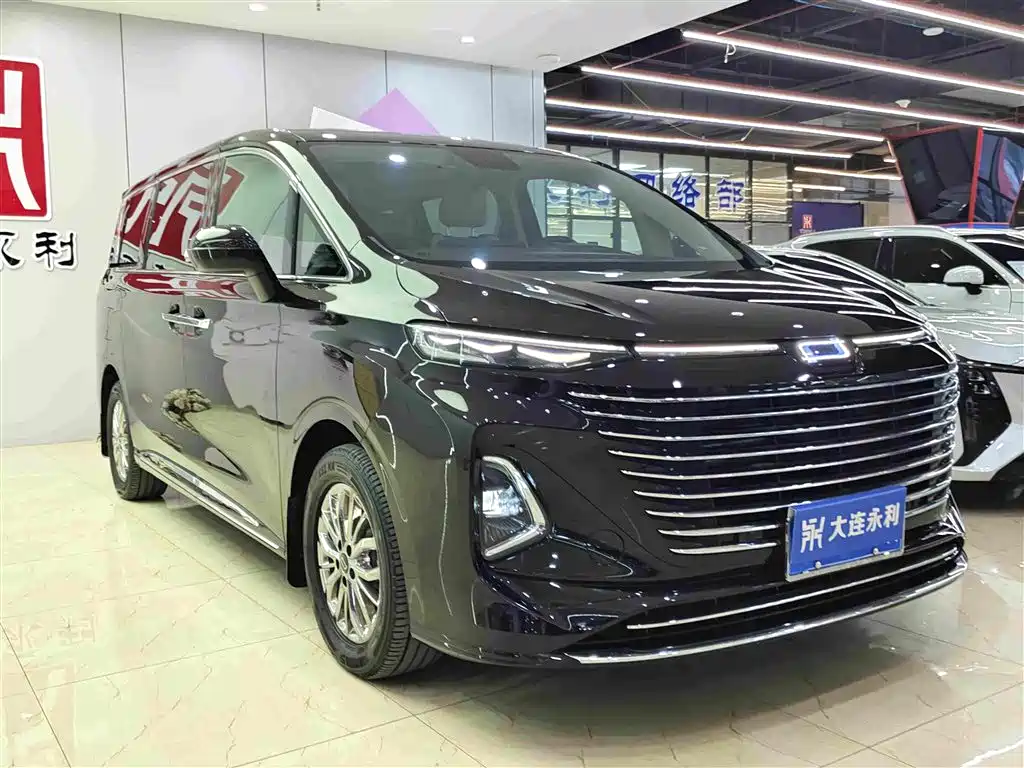 Besturn M9 2.0 T Premium
